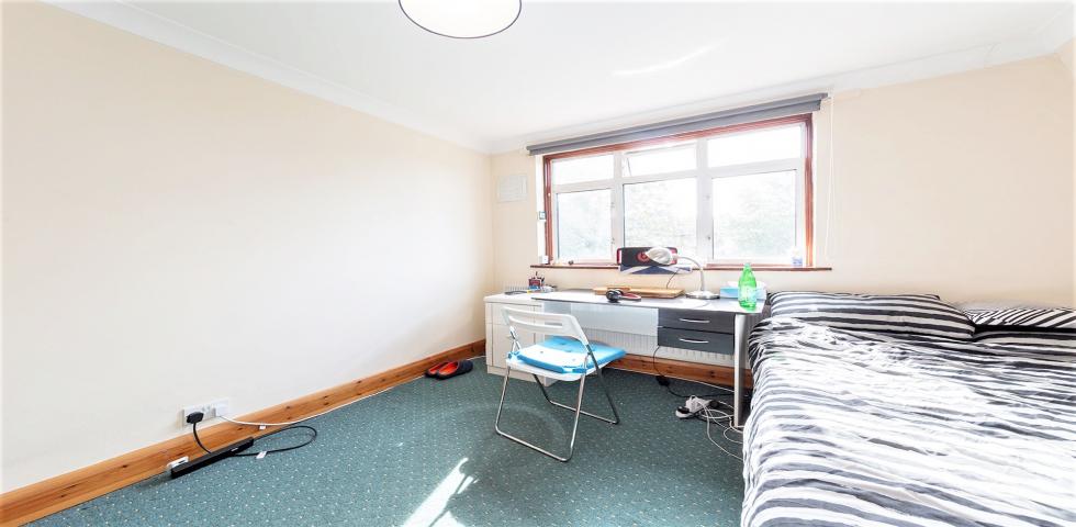 Modern and Central Apartment Grosvenor Gardens, Willesden Green